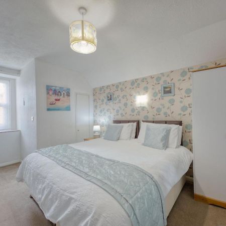Apartment 7 - 1 Bedroom Sea Front Location - Step Free Access From Rear - Free Parking Paignton Extérieur photo